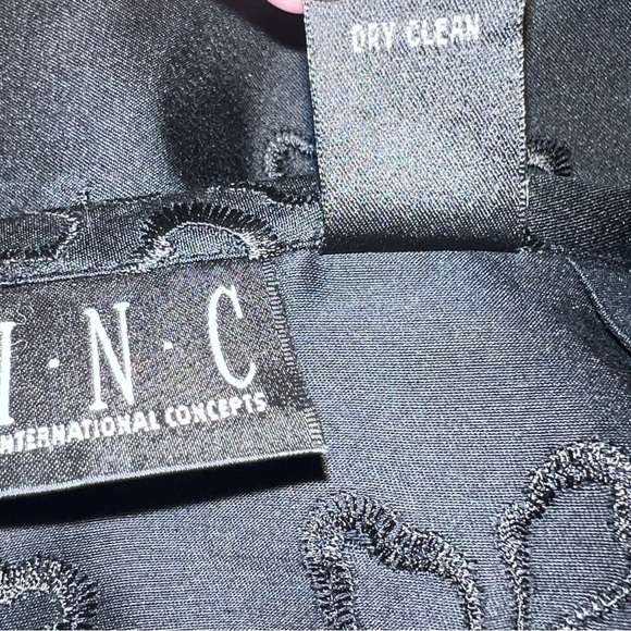 Y2K I.N.C. Silk + Cotton Black Floral Embroidered Mini Skirt, Size 10 - Picture 8 of 8